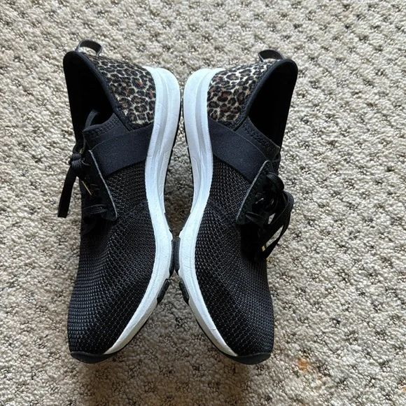 New Balance Black and Leopard Women's Sneakers Size 8 - Picture 6 of 7